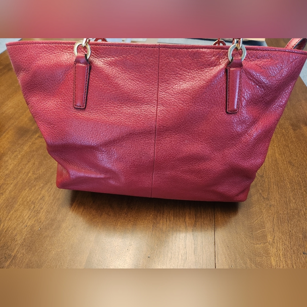 Coach Pebbled Leather Tote in Berry Pink/Dark Red with Gold Hardware - Picture 7 of 12